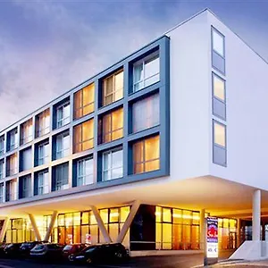 Hotell Leonardo Salzburg Airport